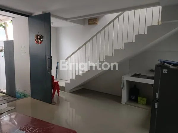 image RUMAH FULL FURNISHED & STRATEGIS DI ROYAL RESIDENCE DEKAT UNESA & PAKUWON MALL (2)