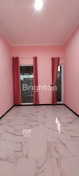 image RUMAH CANTIK 2 LANTAI SIAP HUNI (5)