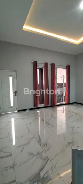image RUMAH CANTIK 2 LANTAI SIAP HUNI (3)