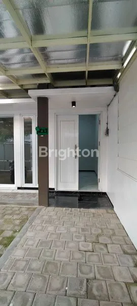 image RUMAH CANTIK 2 LANTAI SIAP HUNI (2)