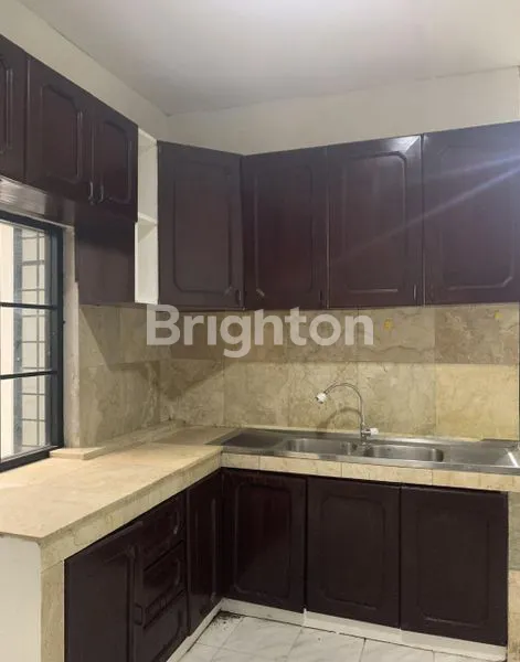 image RUMAH 2 LANTAI – TANJUNG DUREN BEBAS BANJIR (8)