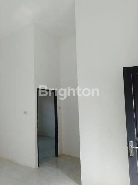 image RUMAH KATNIS ROYAL SIAP HUNI (5)