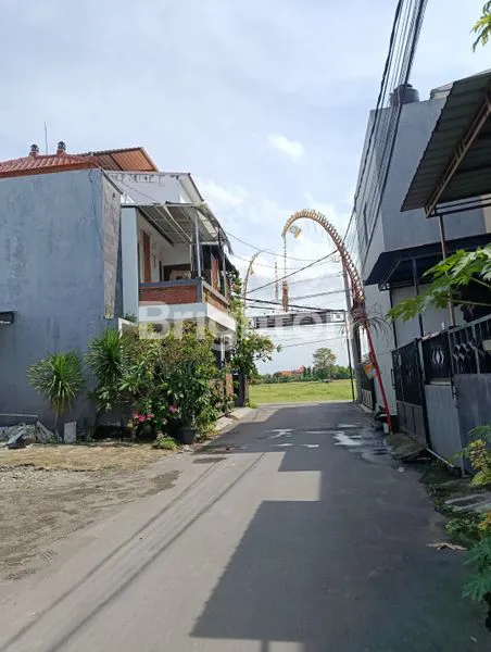 image RUMAH 2 LANTAI FULL FURNISHED DI SESETAN (6)