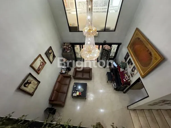 image RUMAH MEWAH SIAPA HUNI KEBAYORAN JAKARTA SELATAN (5)