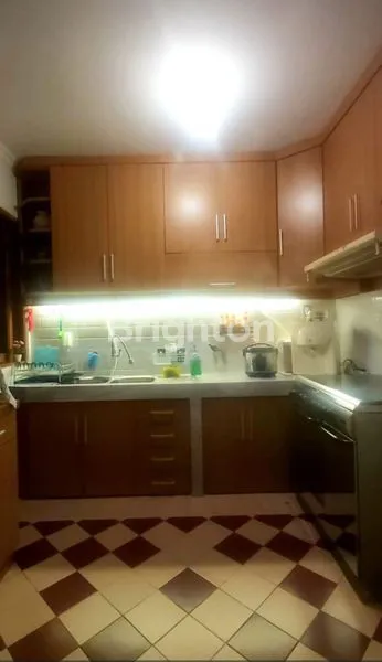 image RUMAH 2 LT,BAGUS,SANGAT TERAWAT, RAPI, AMAN, TENANG DAN NYAMAN DI PERMATA BUANA, JAKARTA BARAT (4)