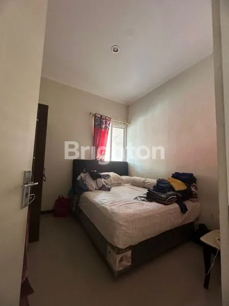 image RUMAH 2 LANTAI DI DE NAILA RESIDENCE MENGANTI GRSESIK (5)