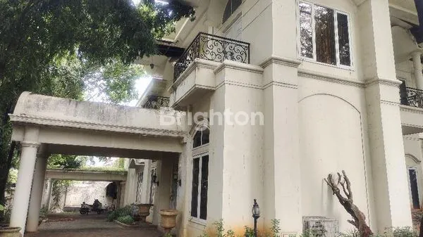 image RUMAH STRATEGIS DI LEBAK BULUS (3)