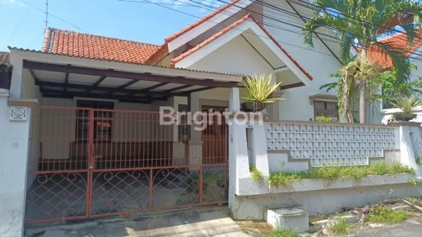 image RUMAH MODERN MINIMALIS DI JL NUANSA UTAMA JIMBARAN KUTA SELATAN (2)