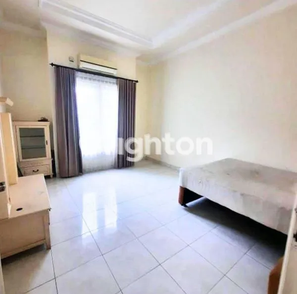 image RUMAH 2LANTAI MEWAH MURAH SIAP HUNI DI TENGGILIS SURABAYA DKT NGINDEN MARGOREJO JEMURSARI (4)