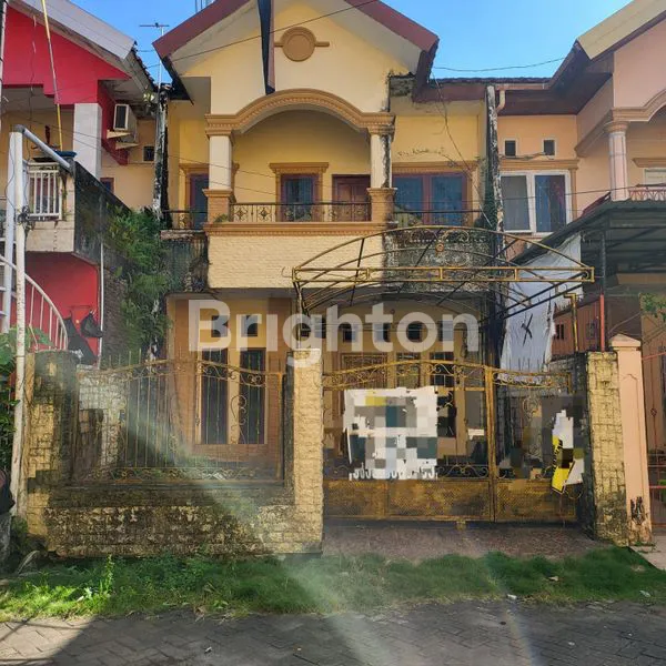 RUMAH 2 LANTAI DI RAYA PENDIDIKAN