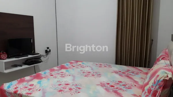 image RUMAH FULL FURNISH SIAP HUNI ROW JALAN 3 MOBIL DI SUKOLILO (7)