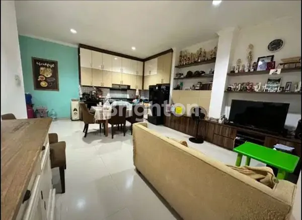 image RUMAH DI VILLA BINTARO INDAH TANGERANG SELATAN (1)