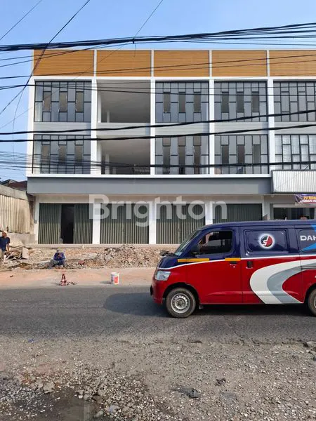 RUKO HOEK BARU RAWALUMBU