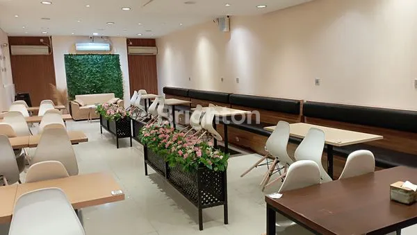 image CAFE MURAH HASANUDIN TULUNGAGUNG (8)