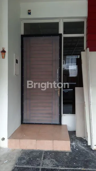 image JAKARTA BARAT GREEN LAKE CITY  WEST COST, DIJUAL RUMAH SIAP MASUK SUDAH DIRENOVASI  (3)