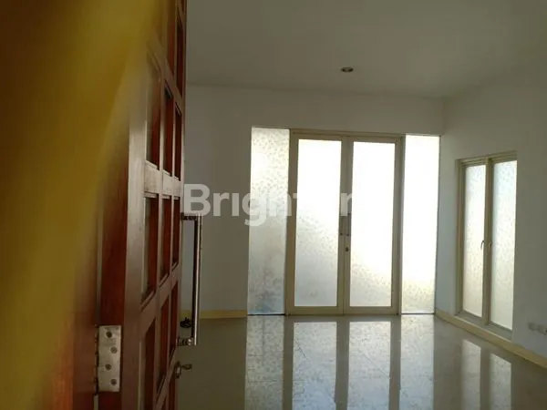 JARANG ADA!! RUMAH 2 LANTAI CITRA HARMONI DEPAN TAMAN SIAP HUNI