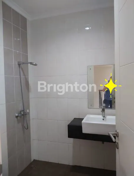 image RUMAH CLUSTER THOMSON GADING SERPONG (3)