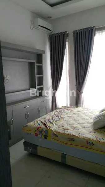 image RUMAH MODERN TENGAH KOTA TEPI JALAN RAYA  (5)