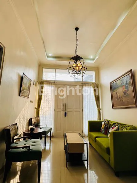 image RUMAH 2 LANTAI DI CLUSTER GRAHA RAYA DIJUAL (2)