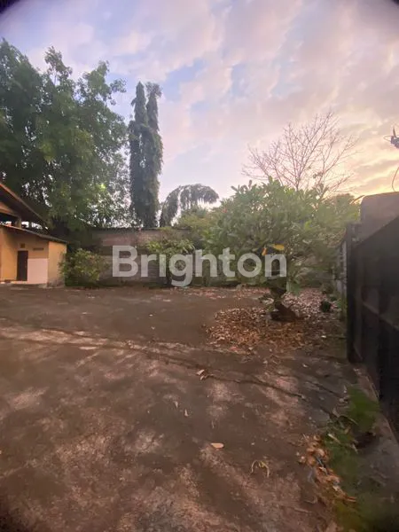 image TANAH PLUS BANGUNAN COCOK UNTUK GUDANG DIPINGGIR JALAN RAYA DIAREA DENPASAR BARAT (7)