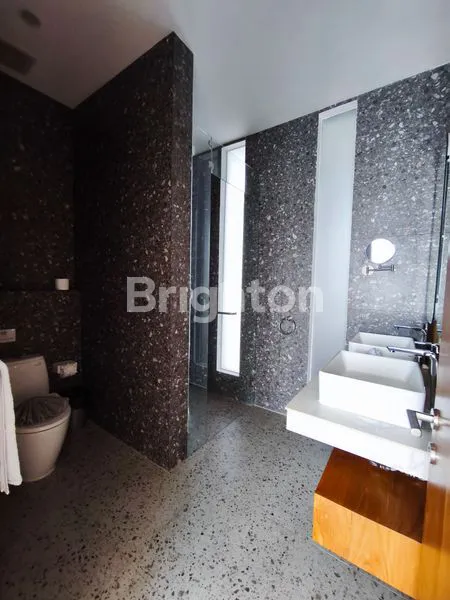 image NEW PRIVATE VILLA 2 BR PREMIUM FULLY FURNISH DI BATU BOLONG CANGGU (7)