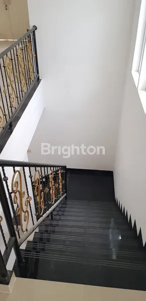 image JUAL/SEWA RUMAH BRAND NEW DEKAT MALL PONDOK INDAH (8)