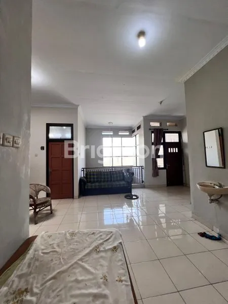 image RUMAH CANTIK NYAMAN 2 LANTAI  DI LIMUS PRATAMA REGENCY (5)