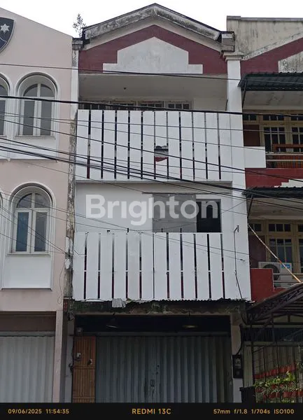 Gambar Property RUKO 3 LANTAI