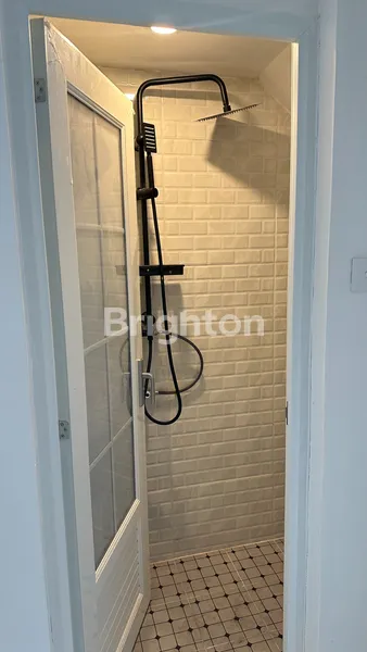 image RUMAH SIAP HUNI DI JAYA IMPERIAL DEKAT BANDARA SOETA SEPATAN TANGERANG  (5)