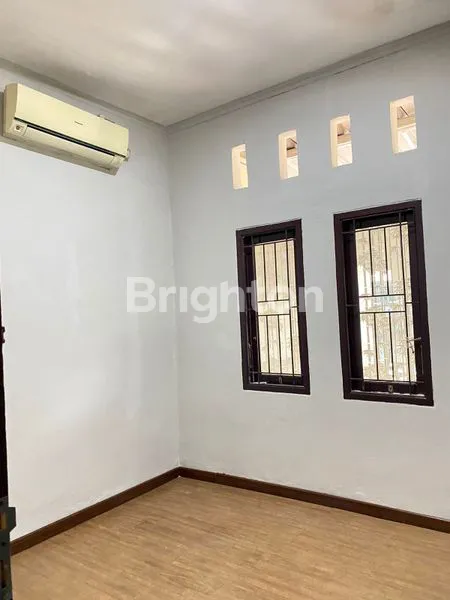 image HUNIAN 2 LANTAI DI PERUM PONDOK ASRI 2 BOJONGSARI DEPOK  (6)