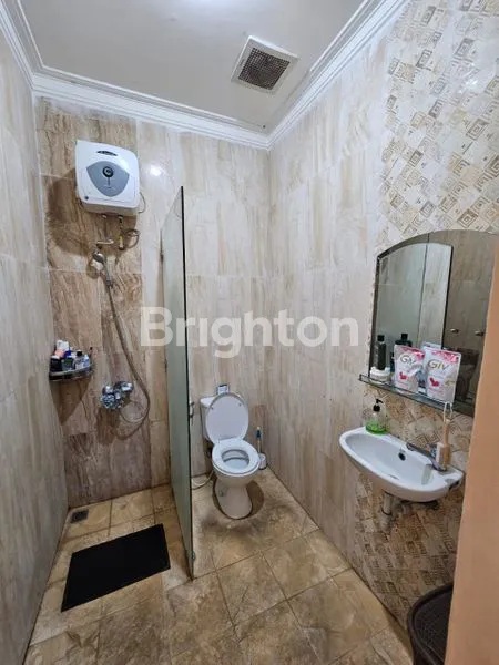 image RUMAH 3 LANTAI HANYA 450M KE SUPERINDO SULFAT (8)