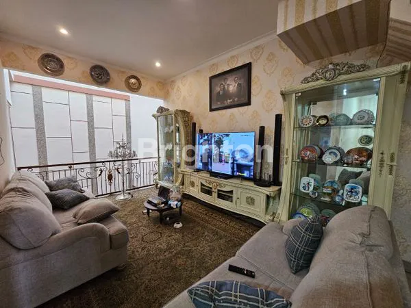 image RUMAH 3 LANTAI HANYA 450M KE SUPERINDO SULFAT (2)