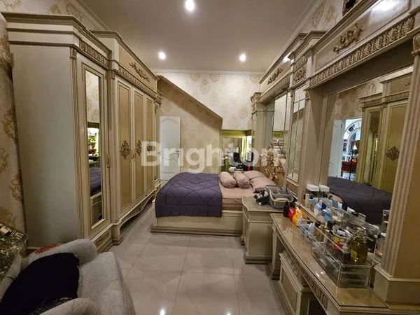 image RUMAH 3 LANTAI HANYA 450M KE SUPERINDO SULFAT (6)