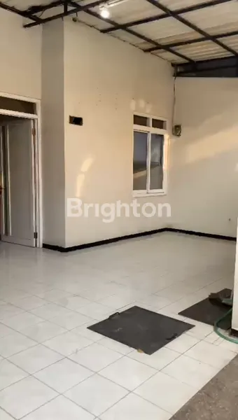 image PAS SAMPING TOLL SIDOARJO (1)