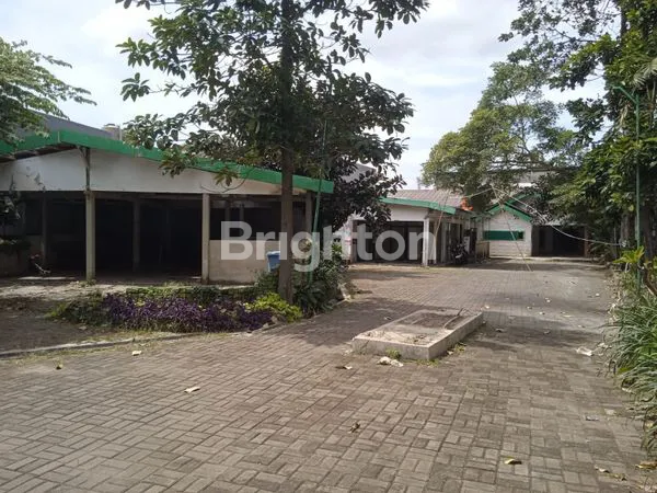 LAHAN KOMERSIL DI KEBAYORAN LAMA