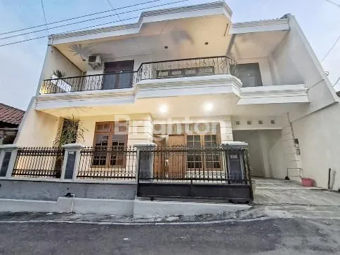 image GOMBEL PERMAI RUMAH 2 LANTAI BAGUS SIAP HUNI DEKAT TENGAH KOTA SEMARANG ATAS (1)