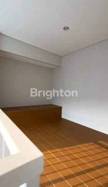 image RUMAH BARU DAN BAGUS DI CLUSTER CANNA PARAMOUNT PETALS TANGERANG BANTEN (2)