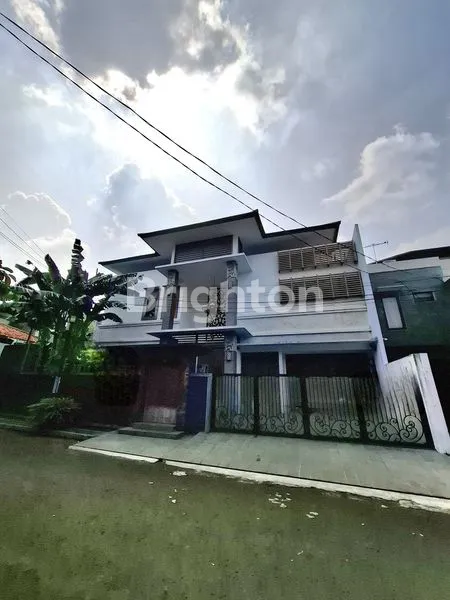 DIJUAL RUMAH DI WARUNG JATI TIMUR JAKARTA SELATAN