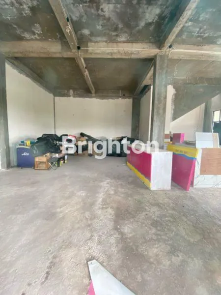 image RUKO DUA JEJER SIAP PAKAI LOSS ROW LEBAR BARU GRESS ROYAL RESIDENCE SERENADE (2)