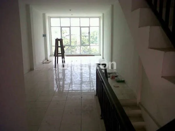 image RUKO LOKASI STRATEGIS (3)