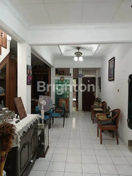 image RUMAH KLASIK & MENARIK (4)