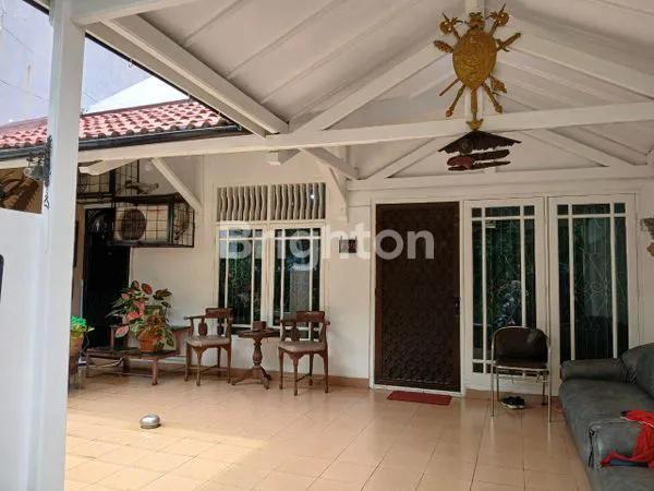 image RUMAH KLASIK & MENARIK (2)