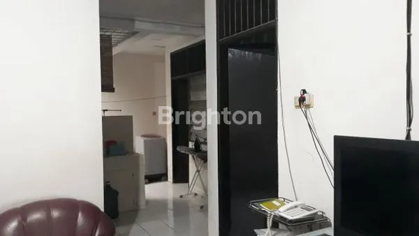 image RUMAH DEKAT DENGAN SEKOLAH DAN PASAR DI GADING SERPONG (2)