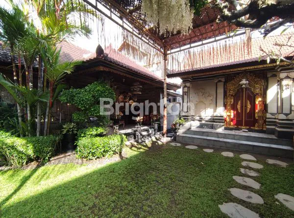 image TANAH + BANGUNAN RUMAH STYLE BALI DI SANUR (4)