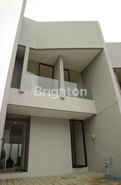 image RUMAH MODERN 2 LANTAI BARU GRESS DIAN ISTANA SPEC PREMIUM  LOKASI PREMIUM SELANGKAH DARI GRAHA FAMILI DEKAT TOL SATELIT (1)