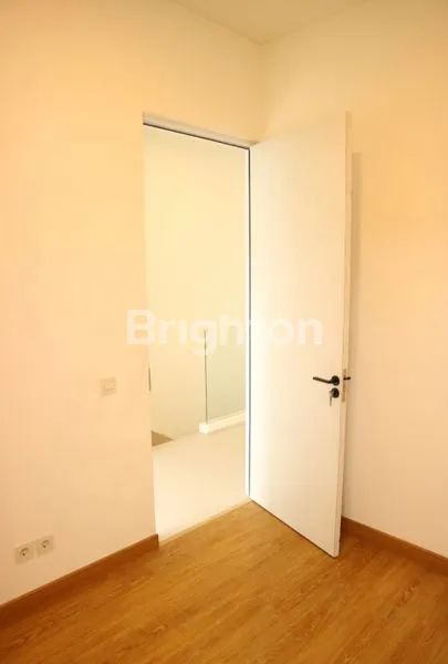 image RUMAH MODERN 2 LANTAI BARU GRESS DIAN ISTANA SPEC PREMIUM  LOKASI PREMIUM SELANGKAH DARI GRAHA FAMILI DEKAT TOL SATELIT (3)