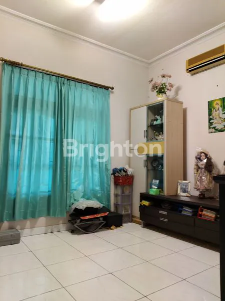 image RUMAH MEWAH 2LANTAI DIKOMPLEK TAMAN HARAPAN INDAH JELAMBAR GROGOL PETAMBURAN JAKARTA BARAT  (7)