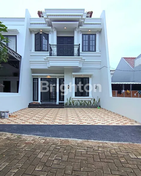 RUMAH BARU 2 LANTAI SIAP HUNI PINANG RANTI JAKARTA TIMUR