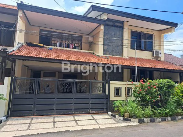 image RUMAH 2 LANTAI SIAP HUNI DI DARMO PERMAI TIMUR (1)