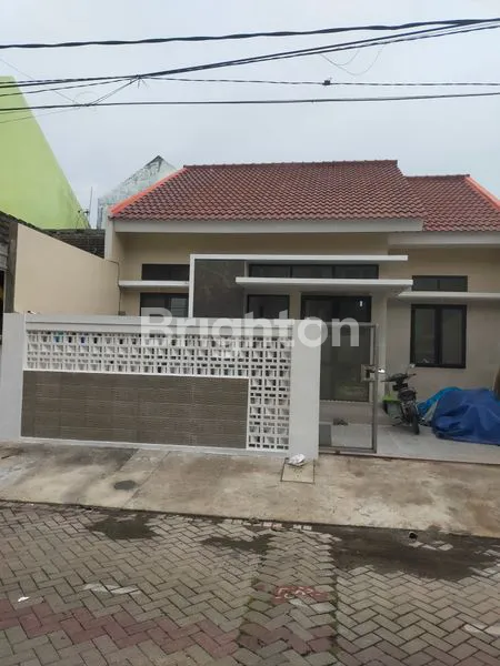 RUMAH MINIMALIS  BARU GRESSS DI DARMO INDAH